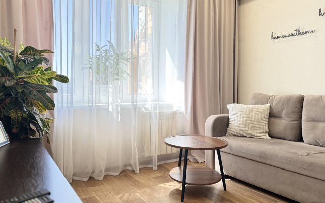 Komfort v 20 Min ot Naberezhnoj Amura Flat