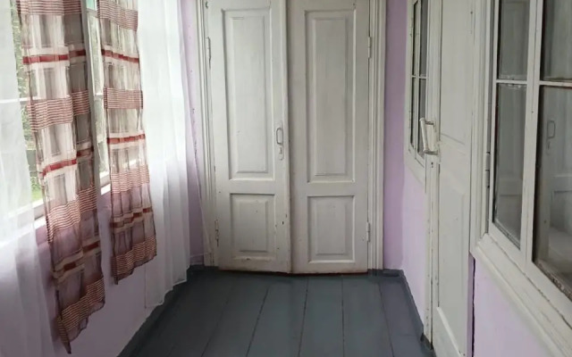 Sredi Gor Private House