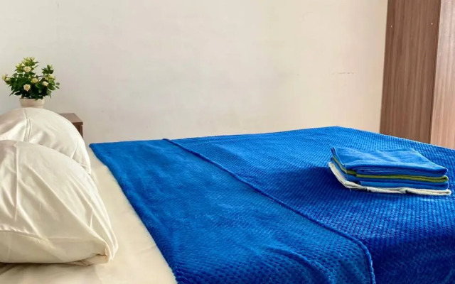 (2-Komnaty) V Tsentre Goroda Na Ploschadi Revolyutsii Flat