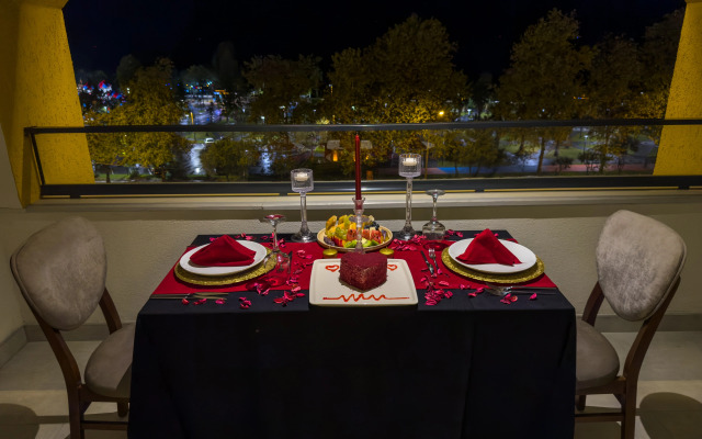 Sera Lake Center Hotel