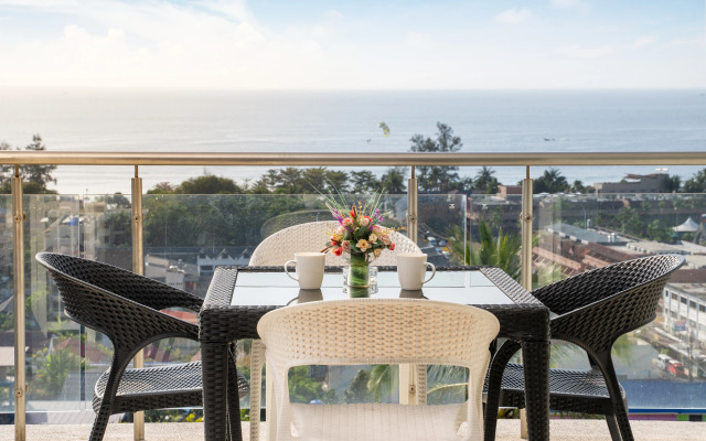 Ocean view condo in Sunset Plaza Apartments