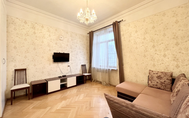 U Metro Moskovskie Vorota Apartments