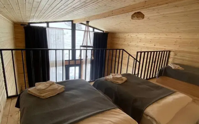Gudauri Deka Cottage Private House