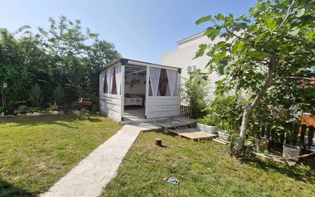Na Beregu Morya Private House