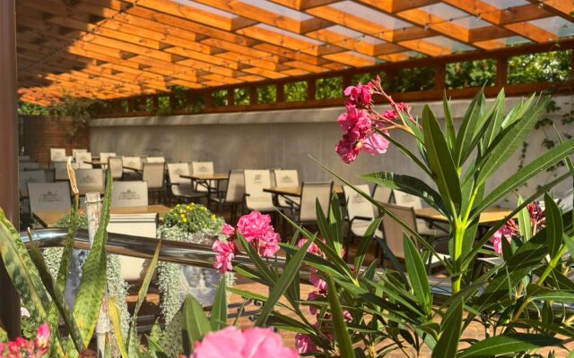Hotel Lamore
