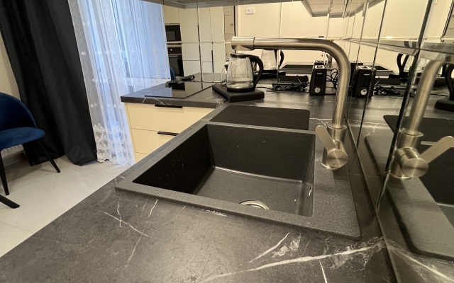 Апартаменты на Аделя Кутуя 100