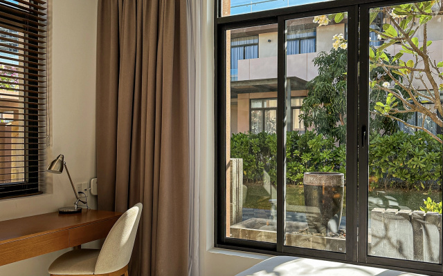 2 bedroom in Cam Ranh Beach Villa – Balcony – Cam Lam
