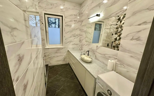 Premialny Semeyny Dom V Sosnovom Lesu Private house