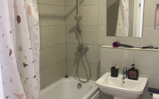 Uyutnaya Studiya V Vatutinkakh Flat