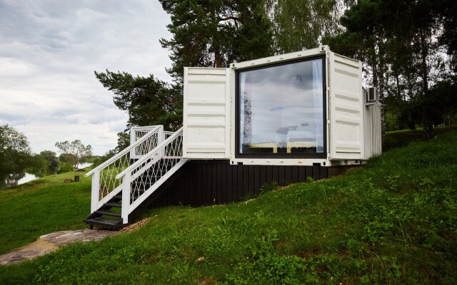 Port Glamping