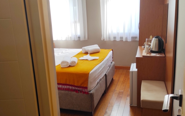 Lebon Hotel Old City