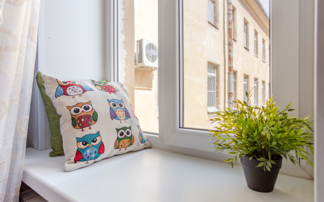 Квартира Светлая и уютная студия на Кузнечном, 8