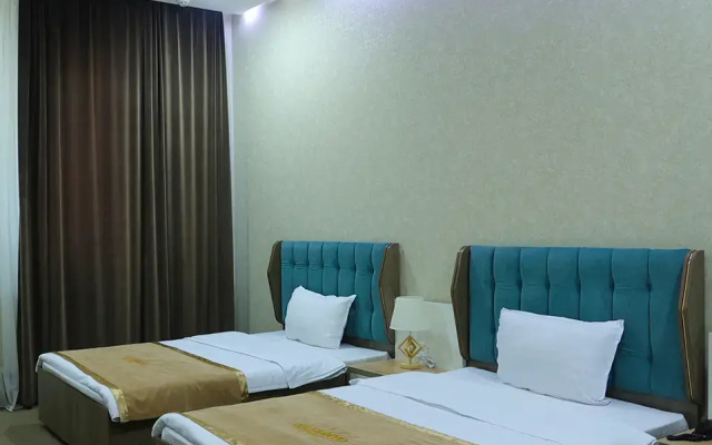 Dunyo Palace Hotel
