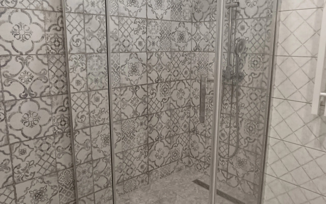 Sovremennaya Kvartira Ryadom S Sholokhova Flat