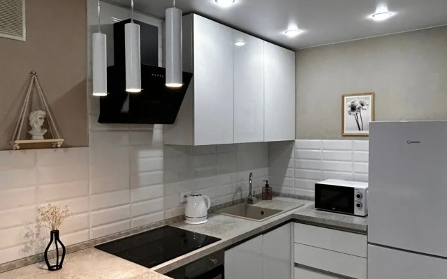 Shikarnaya studiya v Arbekovo Flat