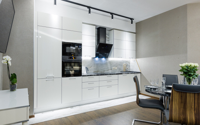 Tryokhkomnatny Premium Apartments