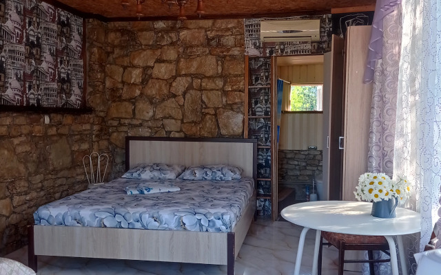 Evelinka Guest House