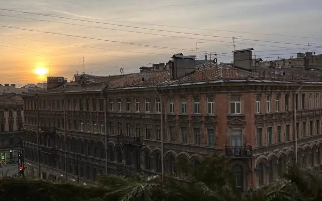 Апартаменты Your Luxury Apart на Восстания для 4 Гостей