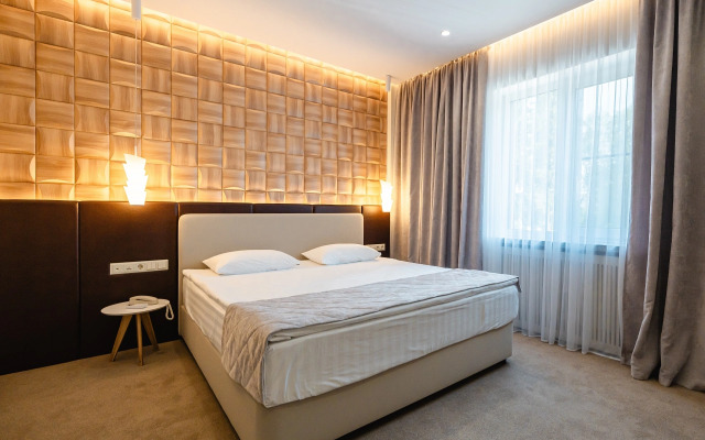 Viktoriya Plaza Hotel