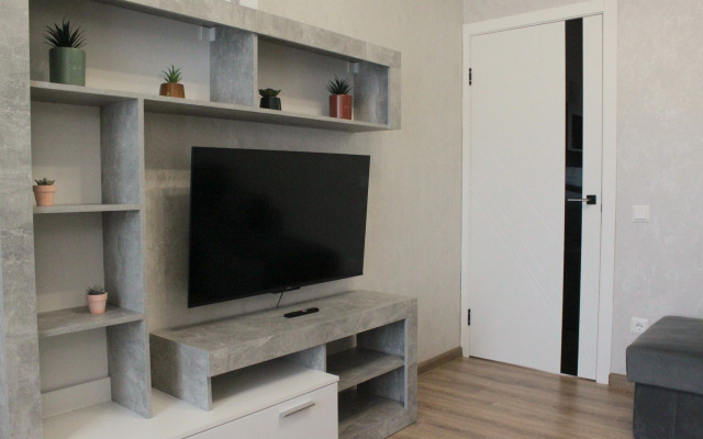 Na Romanovskoy 7 Flat