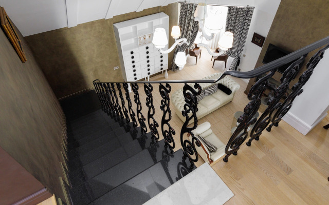 Квартира 2 уровня на Аптечной