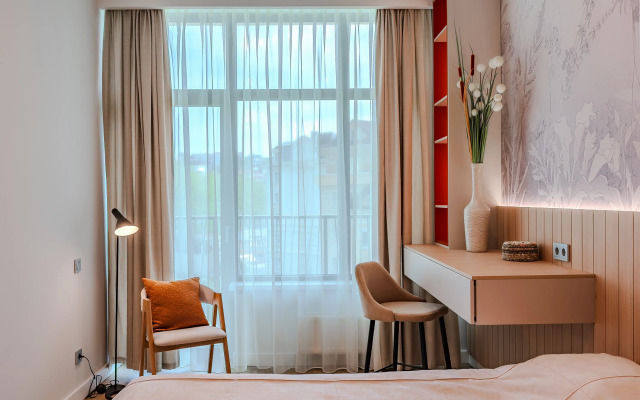 Na Ordzhonikidze 11/1  Apartaments 1