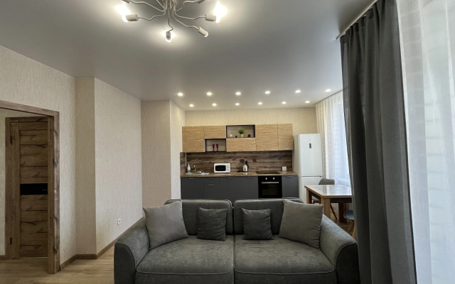 1ya studiya na ploschadi Kalinina, Dachnaya 42 Flat