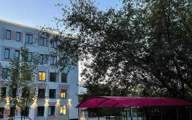 Hermes Aparts Apartments