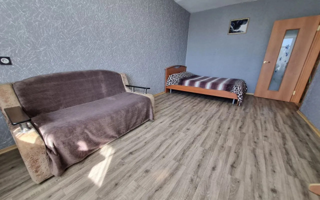 Na Tramvaynom  Flat