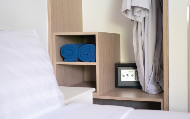 Otlichnye 2 Bd Apartamenty s Sobstvennym Dvorikom Apartments