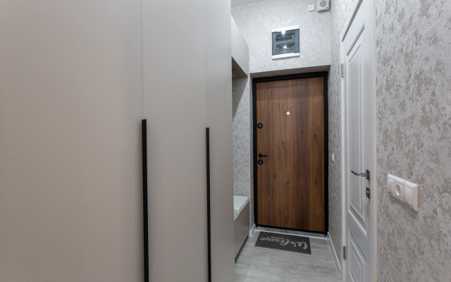 S Balkonom I Vidom Na Lesopark Alleya 326 Flat