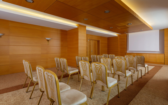 Badamdar Hotel and Residences