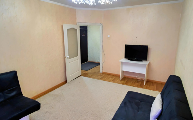 Квартира Трехкомнатная в Центре Города Набережные Челны