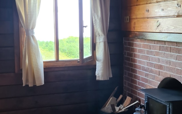 Flora Handüzü Resort & Wellness Bungalow Hotel