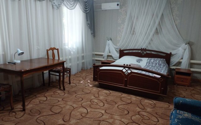 Отель Наташа