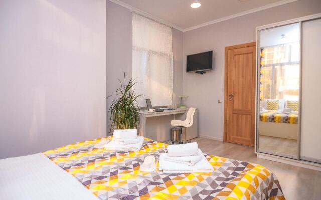 Plutus Hotel