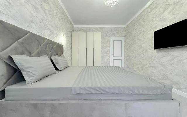 Lyuks v Samom Tsentre Goroda Flat