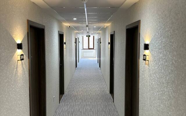 Silk Road Hotel