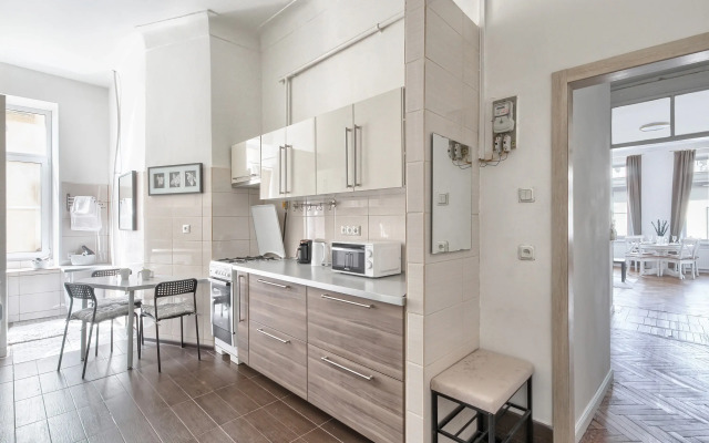 Апартаменты MyHomeYourHome на 5-ой Советской 19