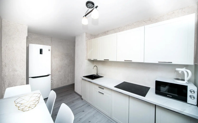 4 Komnatnye Nemiga 8 Tsentr! Apartments