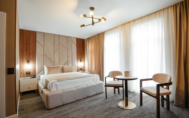 White Breeze Baku Hotel
