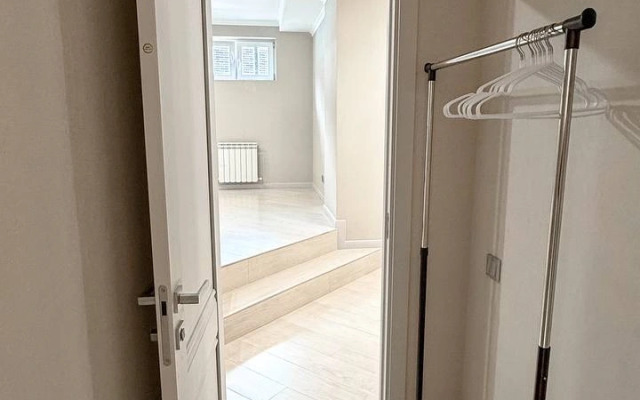 Апартаменты в Hoвом Клубном Домe с 4 Отдельными Спальнями