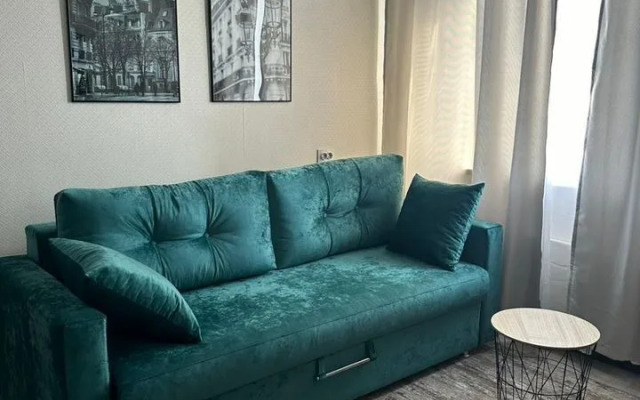 Ryadom S Vokzalom Flat