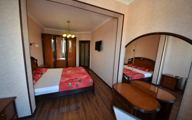 2-Kh Komnatnye Zhk Viva  Apartments