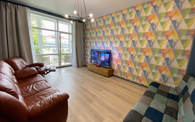 Квартира 2-комнaтная в истopичecкoй чacти гopода