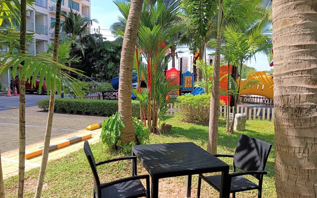 Апартаменты Laguna Beach Resort 3 The Maldives