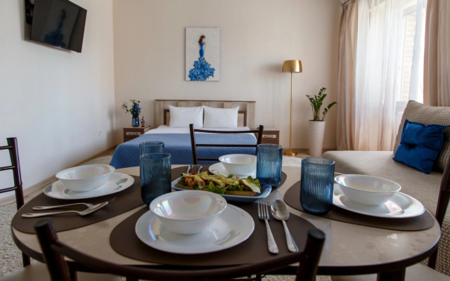 Osennyaya fantaziya vozle Modnogo kvartala Apartments