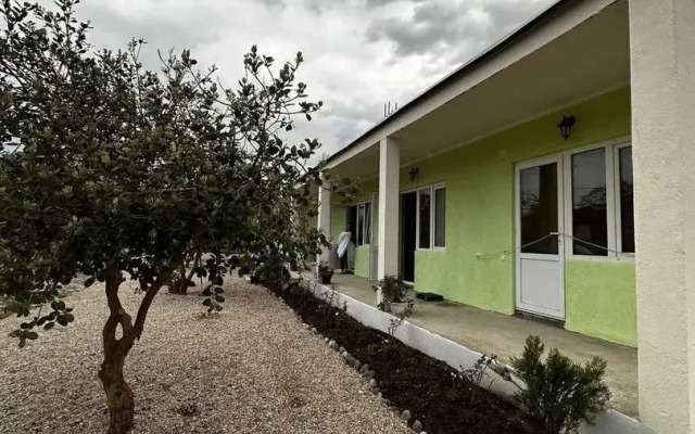 Bronau Elina Mini-hotel
