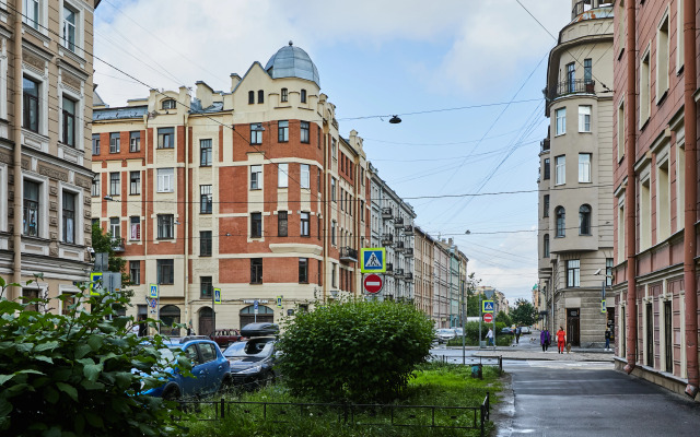Na Vereyskoy Apartments