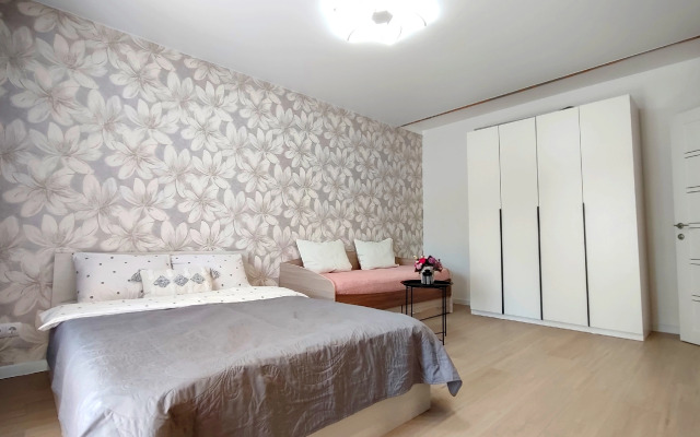 Dvushka S Izolirovannymi Komnatami Flat